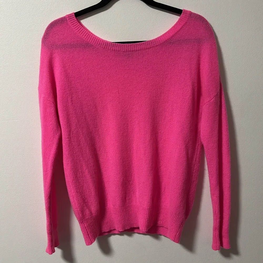 SKULL CASHMERE (XS) Pink Skull Sweater Soft Luxury Knit - Picture 3 of 13